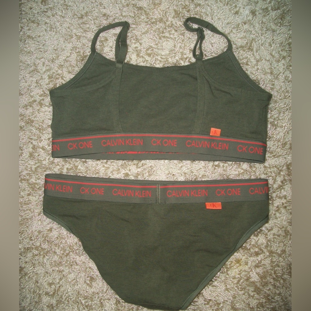 Calvin Klein Kids Dark Green/Orange Set